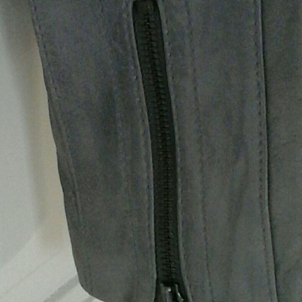 Jacket - Picture 3 of 4